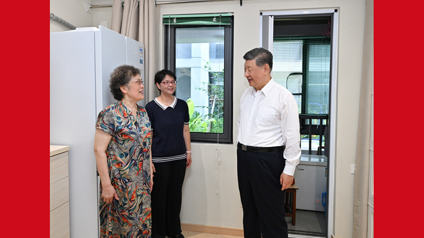 习近平：加强普惠性、基础性、兜底性民生建设